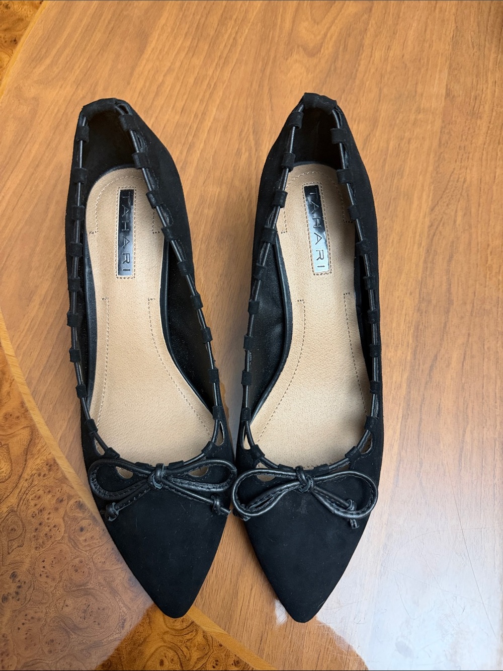 Tahari Black Pointed-Toe Bow-Accent Flats